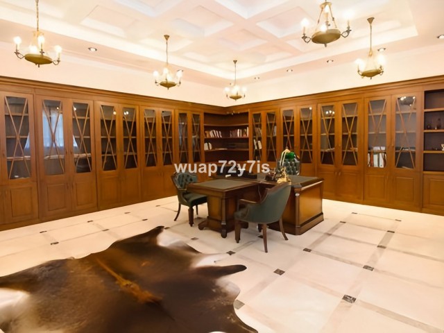 6 Soveroms Villa i Marbella