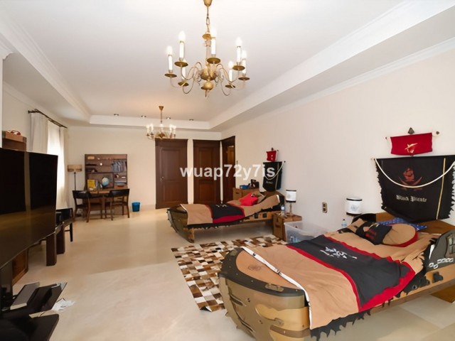 6 Soveroms Villa i Marbella
