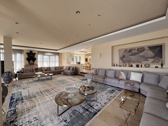 5 Slaapkamer Villa in Selwo