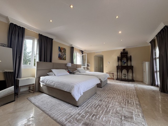 5 Slaapkamer Villa in Selwo