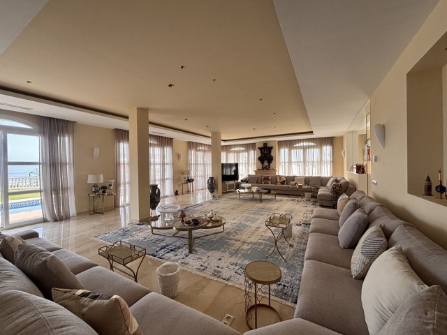 Villa avec 5 Chambres  à Selwo