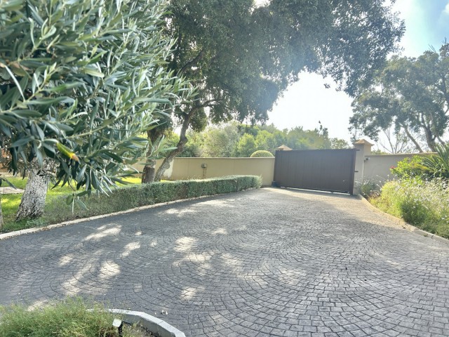  Grundstück in Sotogrande Alto