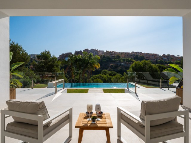 5 Sovrums Villa i Elviria