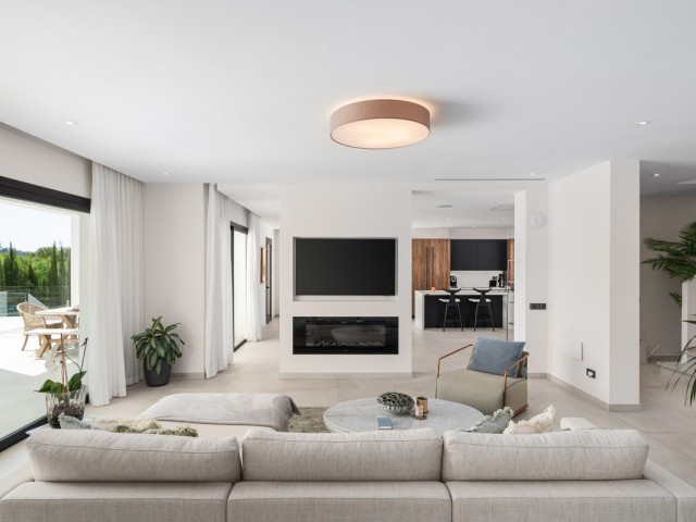 5 Sovrums Villa i Elviria
