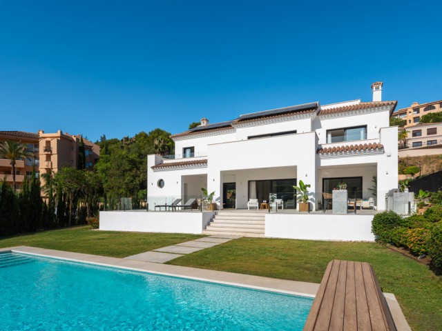5 Sovrums Villa i Elviria