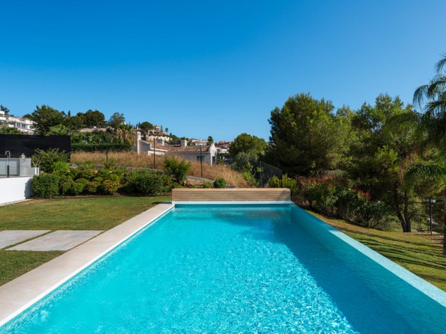 5 Sovrums Villa i Elviria