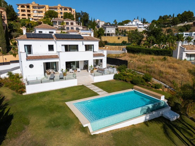 5 Sovrums Villa i Elviria