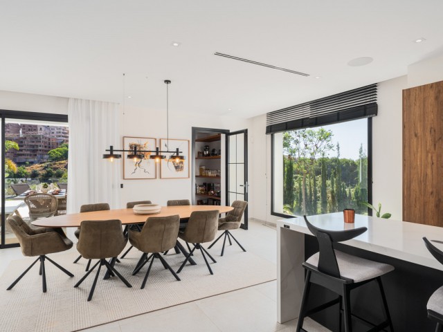 5 Soveroms Villa i Elviria