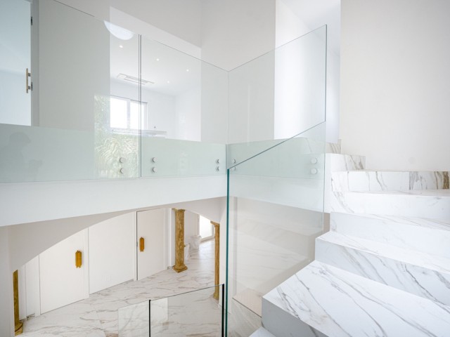 Villa con 4 Dormitorios  en Marbella