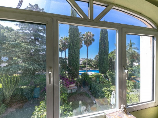 Maison mitoyenne avec 3 Chambres  à Mijas