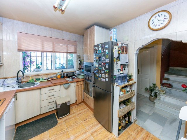 Maison mitoyenne avec 3 Chambres  à Mijas