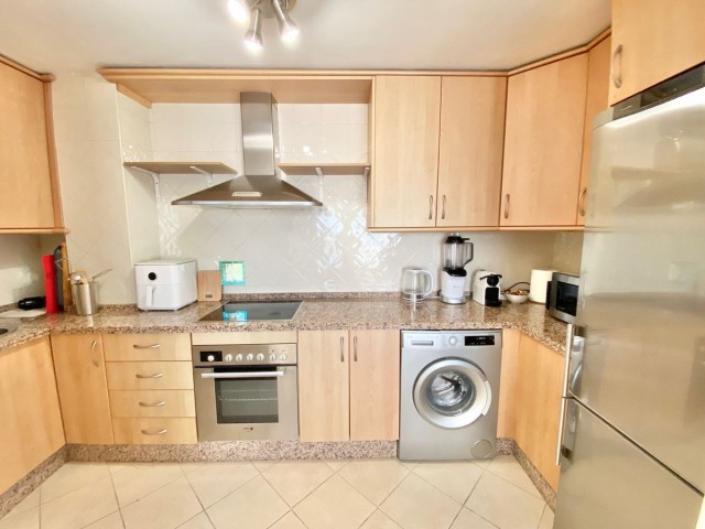 3 Bedrooms Apartment in Elviria