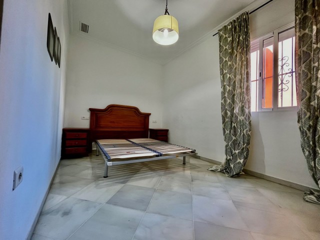 Apartamento con 2 Dormitorios  en Puerto Banús