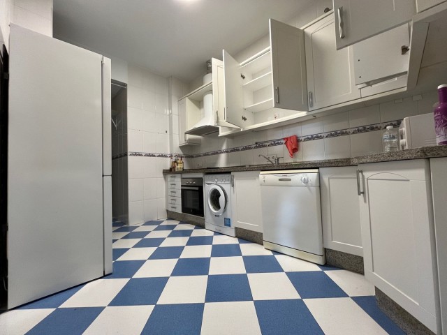 Apartamento con 2 Dormitorios  en Puerto Banús