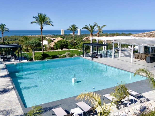 4 Sovrums Villa i Elviria