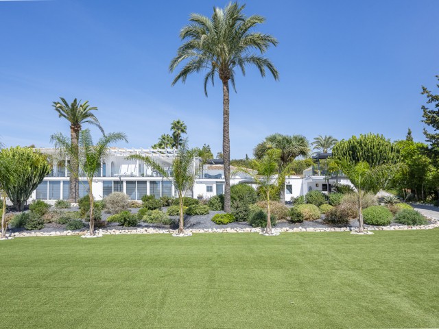 7 Schlafzimmer Villa in Elviria