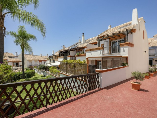 4 Soveroms Rekkehus i Marbella