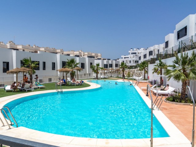 Adosado con 3 Dormitorios  en La Cala de Mijas