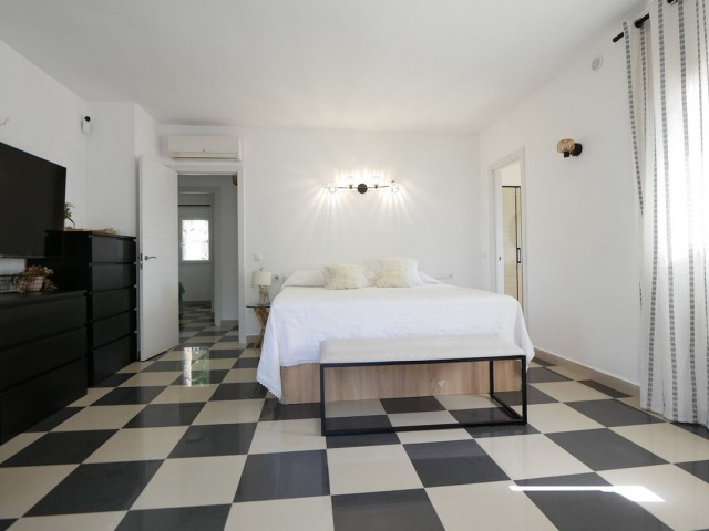 3 Soveroms Villa i Cabopino