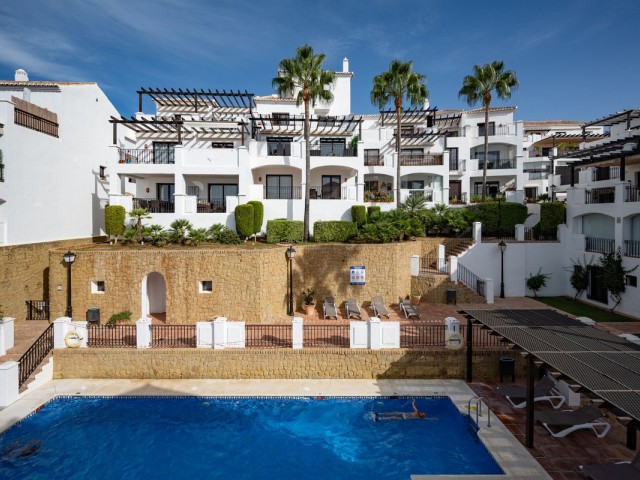 Apartment, Altos de los Monteros, R5105083