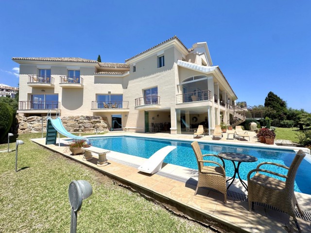 8 Bedrooms Villa in Mijas Golf
