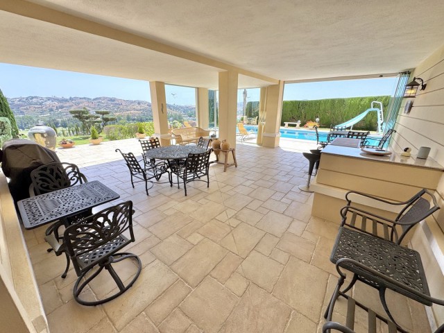 Villa avec 6 Chambres  à Mijas Golf