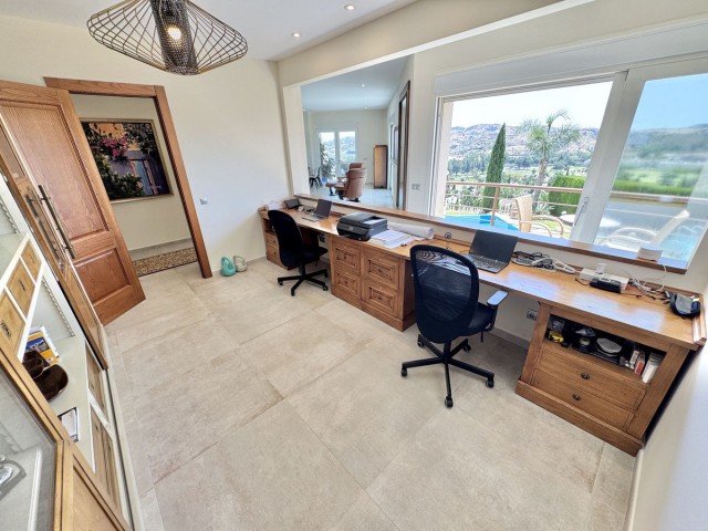 Villa avec 6 Chambres  à Mijas Golf