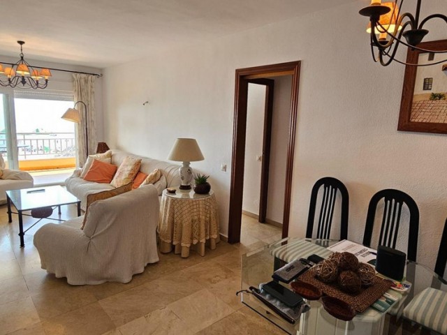 Apartamento con 3 Dormitorios  en Los Boliches