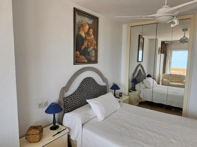 Apartamento con 3 Dormitorios  en Los Boliches