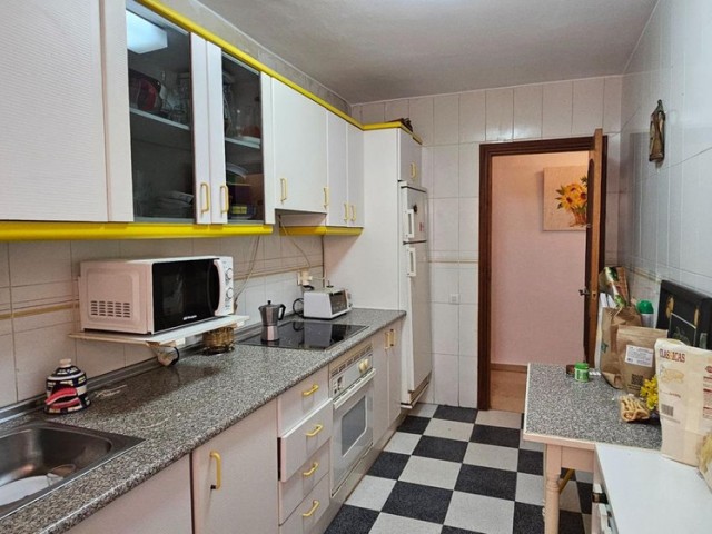 Apartamento con 3 Dormitorios  en Los Boliches