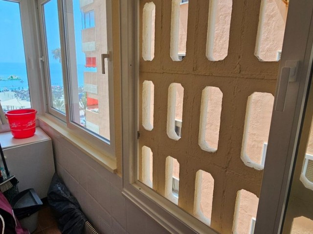 Apartamento con 3 Dormitorios  en Los Boliches