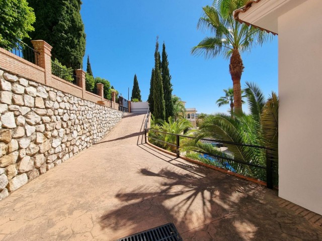 Villa avec 5 Chambres  à Mijas Golf