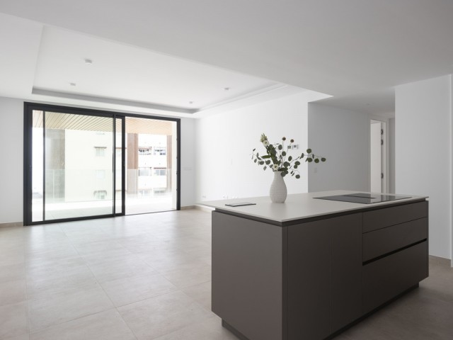 Apartamento con 2 Dormitorios  en Fuengirola