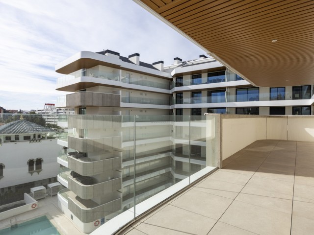 Apartamento con 2 Dormitorios  en Fuengirola