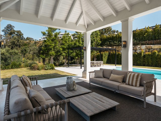4 Schlafzimmer Villa in Nueva Andalucía