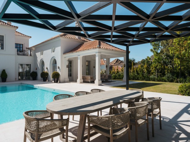 4 Schlafzimmer Villa in Nueva Andalucía