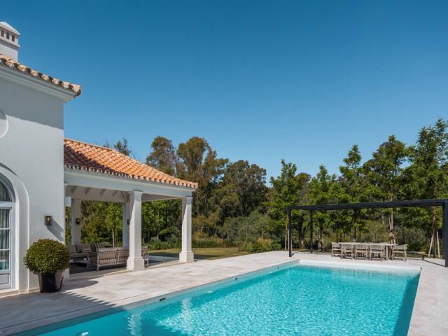 4 Schlafzimmer Villa in Nueva Andalucía