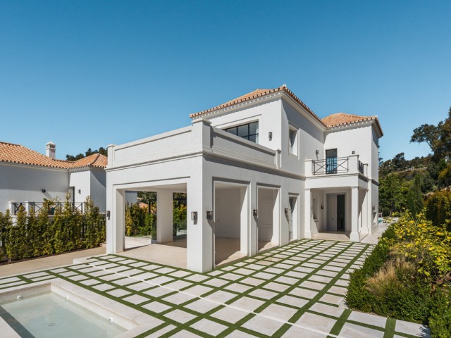 4 Schlafzimmer Villa in Nueva Andalucía