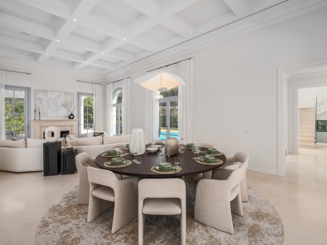 4 Schlafzimmer Villa in Nueva Andalucía