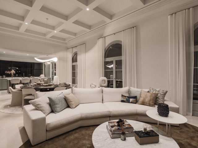 4 Schlafzimmer Villa in Nueva Andalucía