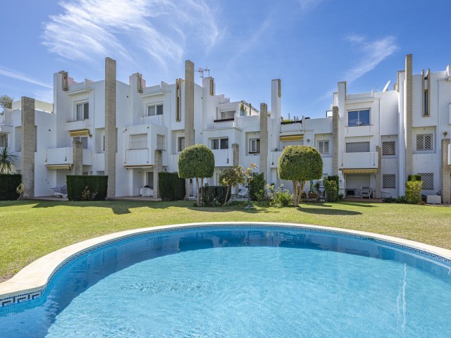 3 Schlafzimmer Reihenhaus in Nueva Andalucía