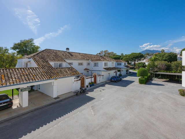 3 Schlafzimmer Reihenhaus in Nueva Andalucía