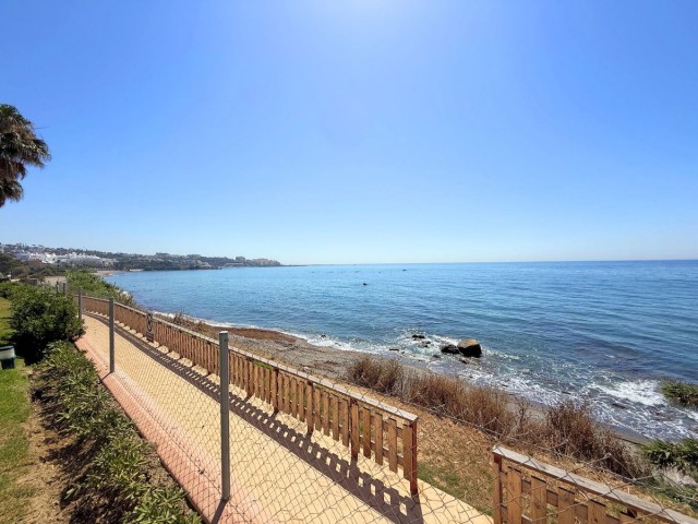 Maison mitoyenne avec 3 Chambres  à Estepona