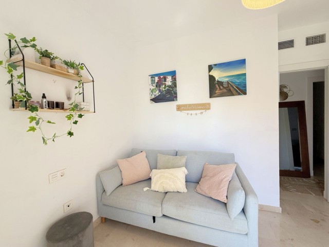 Maison mitoyenne avec 3 Chambres  à Estepona