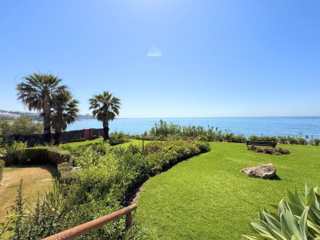 Maison mitoyenne avec 3 Chambres  à Estepona