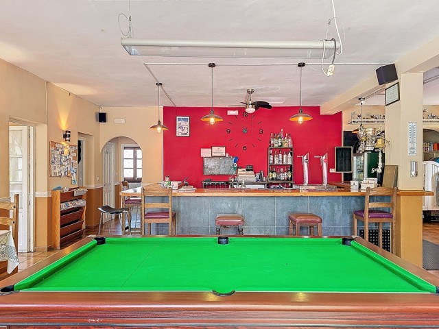 5 Bedrooms Villa in Cómpeta