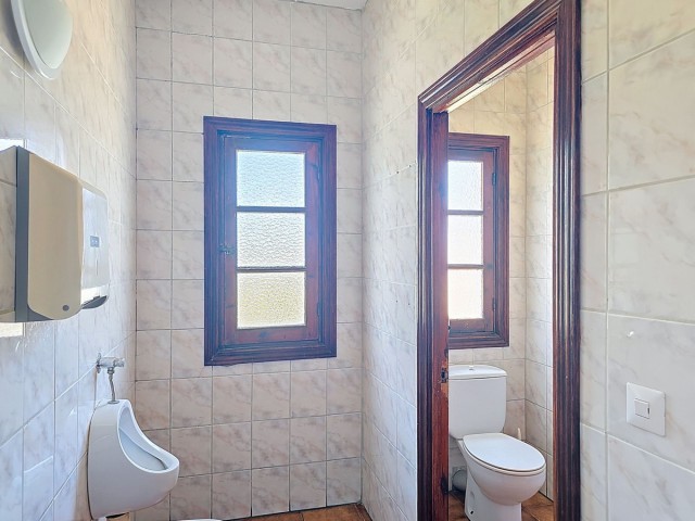 5 Bedrooms Villa in Cómpeta