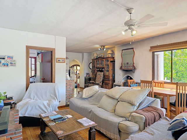 5 Bedrooms Villa in Cómpeta