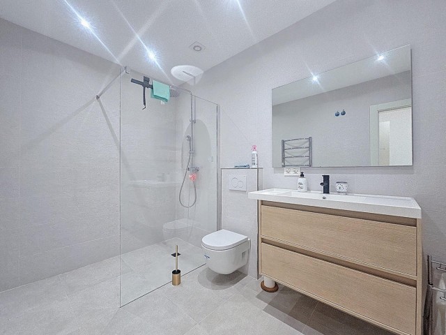 2 Sovrums Lägenhet i Manilva