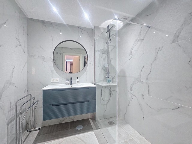 2 Sovrums Lägenhet i Manilva